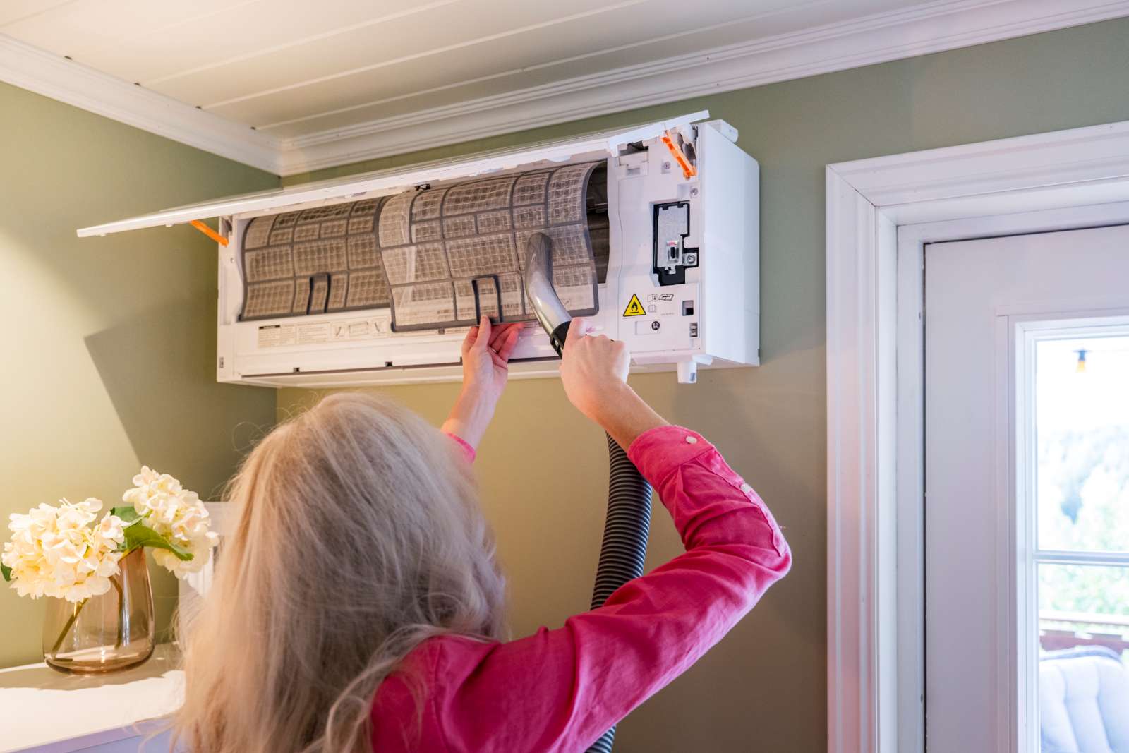 Rengjøring av varmepumpe